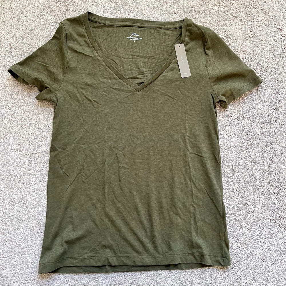 New J. Crew Olive V-Neck Tee S
